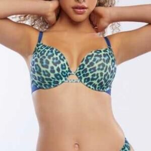 Savage X Fenty Size 38C NWT NEW Underwire Lined Demi T Shirt Bra Animal Print